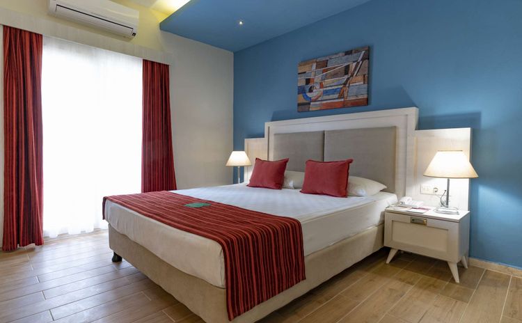 CLUB GARDEN STANDARD ROOM
