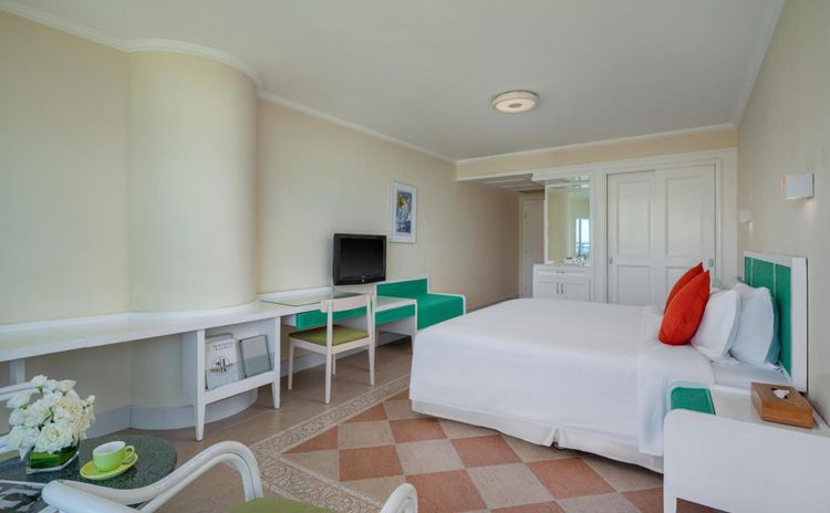 Garden View Room
