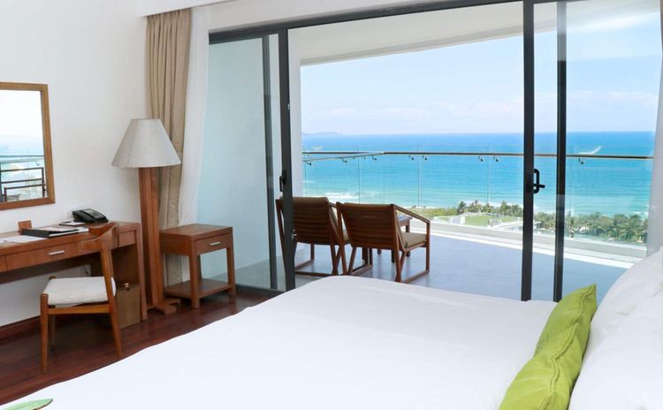 Deluxe Ocean View Room