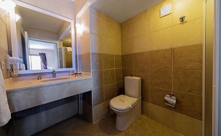 Standard Club Room