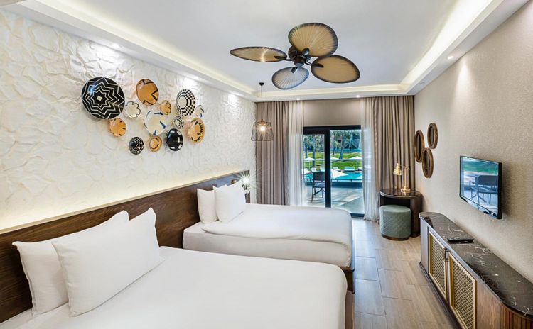 Comfort Room Land View